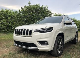 Вождь индейцев чероки потребовал от Jeep не использовать название народа