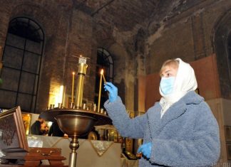 Каждый пятый взрослый украинец планирует идти в церковь на Пасху — опрос КМИС