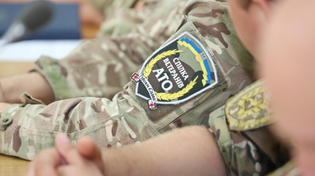 Русскоязычные ветераны АТО недовольны киевскими властями: "Вы отняли у нас Родину"