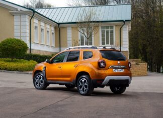 Duster с вариатором и турбомотором за 1,5 млн рублей. Ездим по бездорожью