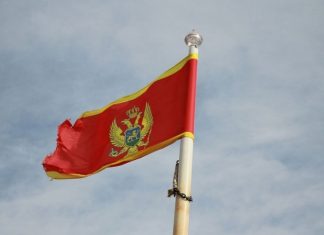 Под внешним управлением Запада: Черногория движется к краху