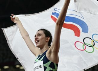 Истории и драмы: как российские спортсмены выступили на Олимпиаде в Токио