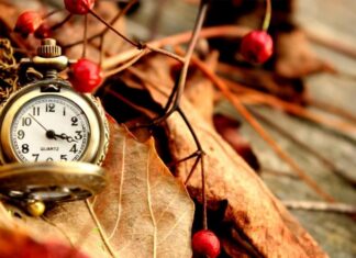 Когда переводим часы осенью 2021 года: дата и условия