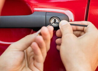 К кому обращаться за аварийным открытием дверей в Харькове?