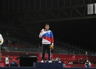 Российские борцы снова приносят золото: итоги 14-го медального дня Игр