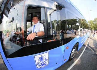 Внедрять электромобили в России начнут с автобусов, грузовиков и такси