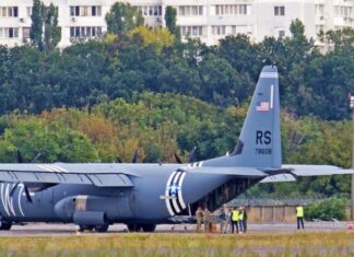 За время операции по эвакуации из Афганистана в транспортных самолетах родилось трое детей