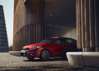 Рестайлинговый Kia Cerato. Телематика, новая эмблема и те же моторы