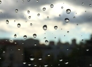 Более 70 человек стали жертвами селей и наводнений в Индии