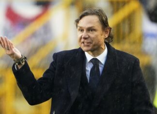 Фарт Карпина смыло ливнем. Но у России хорошие шансы в стыках