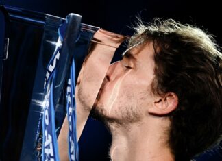 Финал чемпионов: Зверев победил Медведева на итоговом турнире ATP