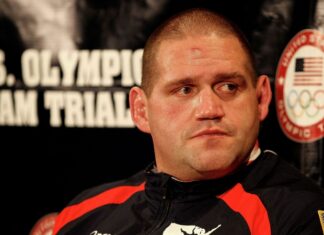 Одолел Карелина и потерял все: загадочная история американского чемпиона