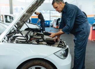 Опрос: Автовладельцы не доверят свои машины даже близким