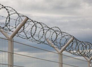 В Киеве сообщили, что Украина обязана принять мигрантов по договору с Европой