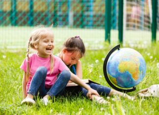 Всемирный день ребенка: Шкарлет подчеркнул, что дети должны иметь защиту от жестокого обращения