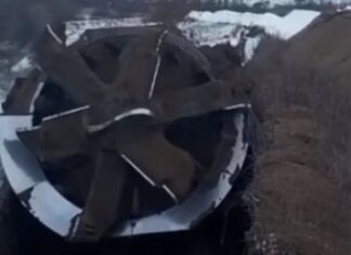 Украина вынуждена в морозы копать траншеи на границе с Россией