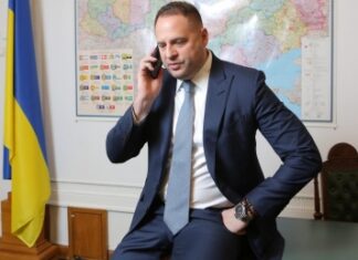 В Офисе президента Украины заверили, что Зеленский пытался наладить контакт с Путиным