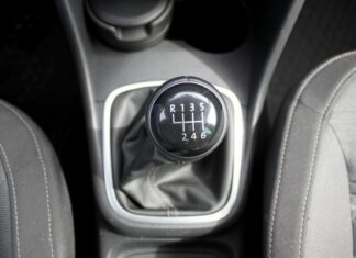 Лучше выбирайте «автомат»: топ-5 иномарок, которые не надо брать с МКП