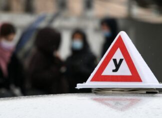 МВД готовит новые билеты для экзамена на права