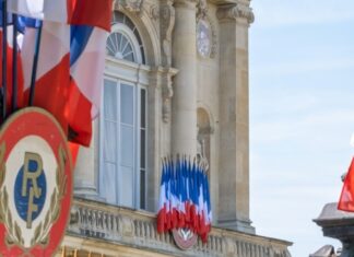 Франция выразила желание конфисковать имущество российских олигархов