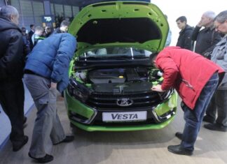 АвтоВАЗ переписал прайс-лист на машины и готовится отправить часть сотрудников на отдых