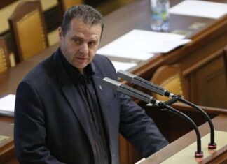 Власти Чехии схватили видного местного антифашиста за поддержку России