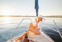 Аренда яхты: преимущества сервиса