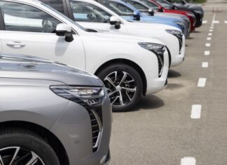 Эксперт: большая часть автобрендов останется в России