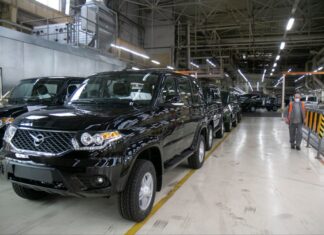 Какие автозаводы продолжают работать в России