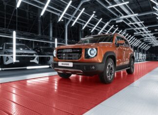 Китайский кроссовер Haval Dargo: заменит ли он дефицитных «одноклассников»