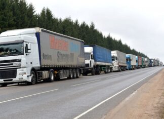 РБК: Власти решили не запрещать въезд в Россию фур из Европы