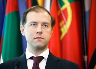 Мантуров: Renault обязалась помогать с поставками комплектующих АвтоВАЗу