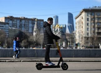 Скорость электросамокатов и моноколес ограничат до 25 км/ч